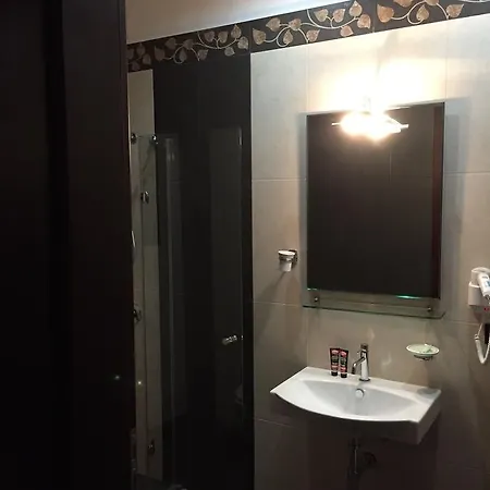 Отель Icon Влёра